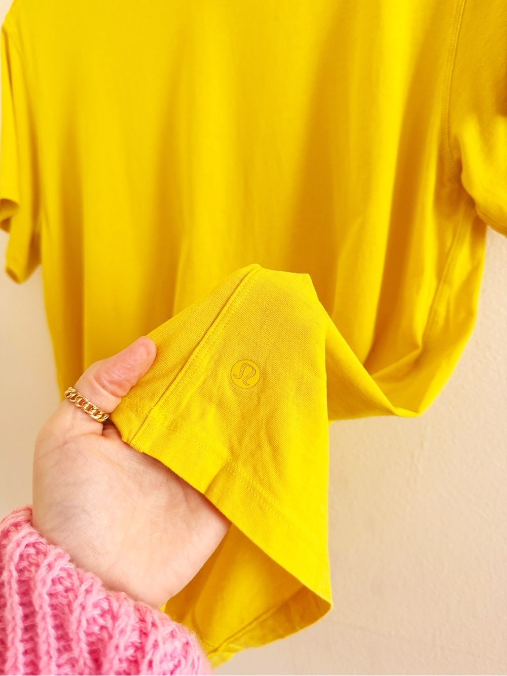 Lululemon All Yours Bright Yellow Crewneck Boyfriend Short Sleeve Tee small - Picture 4 of 5